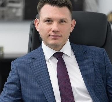 Sławomir Mentzen – metryka [wiek, wzrost, żona i dzieci, pochodzenie, rodzina, życiorys]